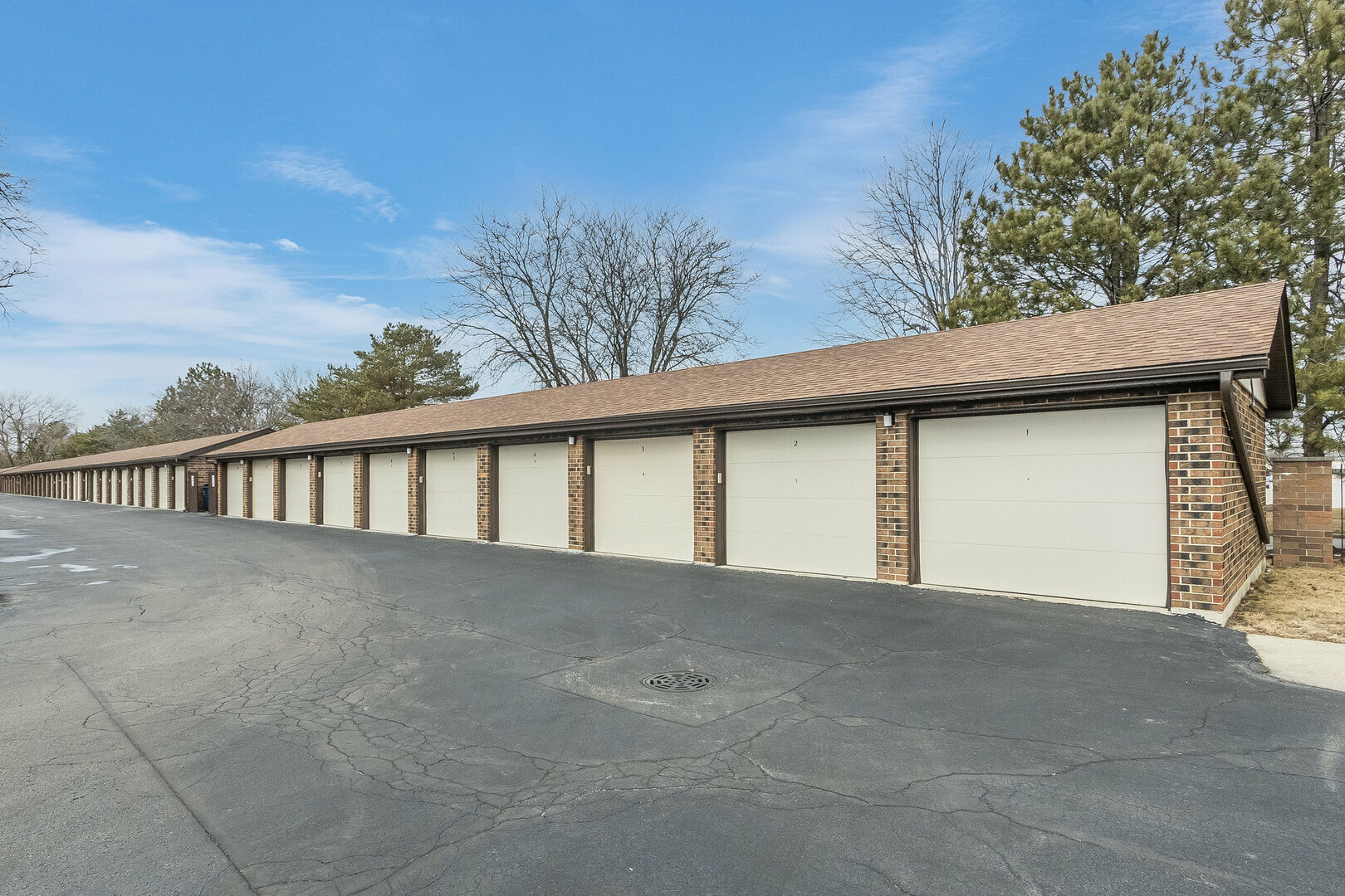 Property Photo:  4916 Circle Court 110  IL 60418 
