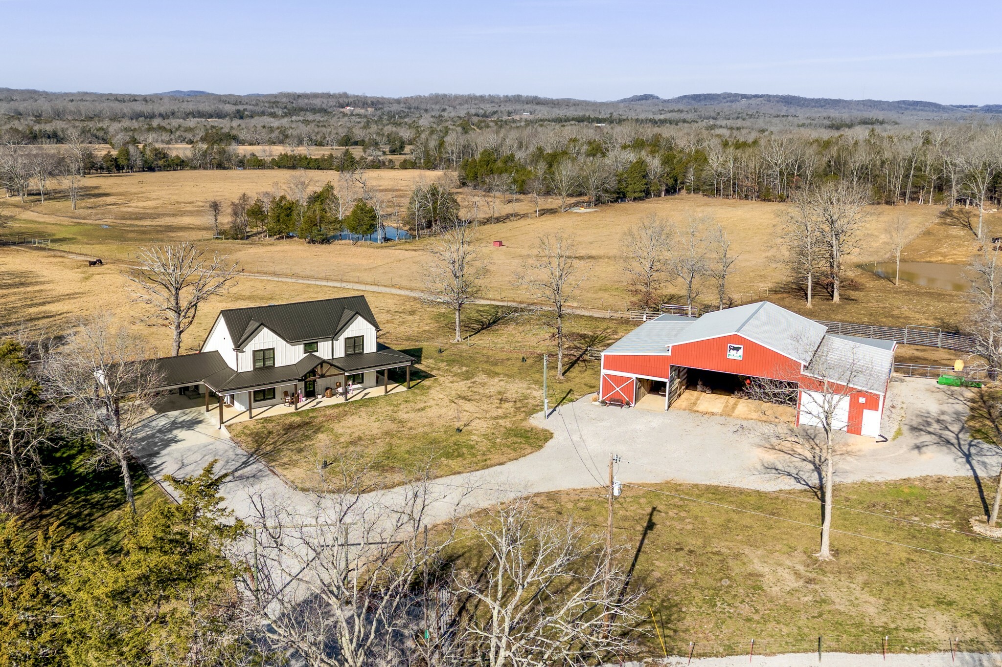 Property Photo: 2824 Robert Truelove Rd TN 38401