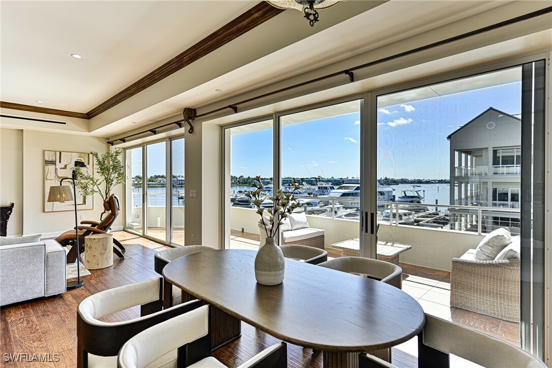 Property Photo: 909 10th Street S 203 FL 34102