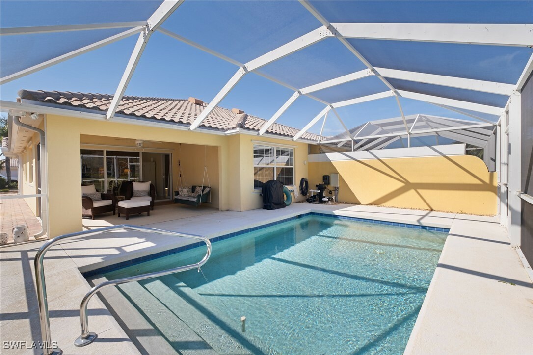 Property Photo: 7609 Rozzini Lane FL 34114