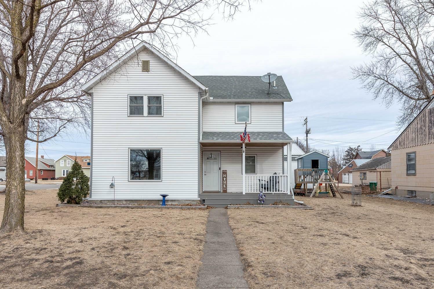 Property Photo:  329 Cedar Street  MN 56074 