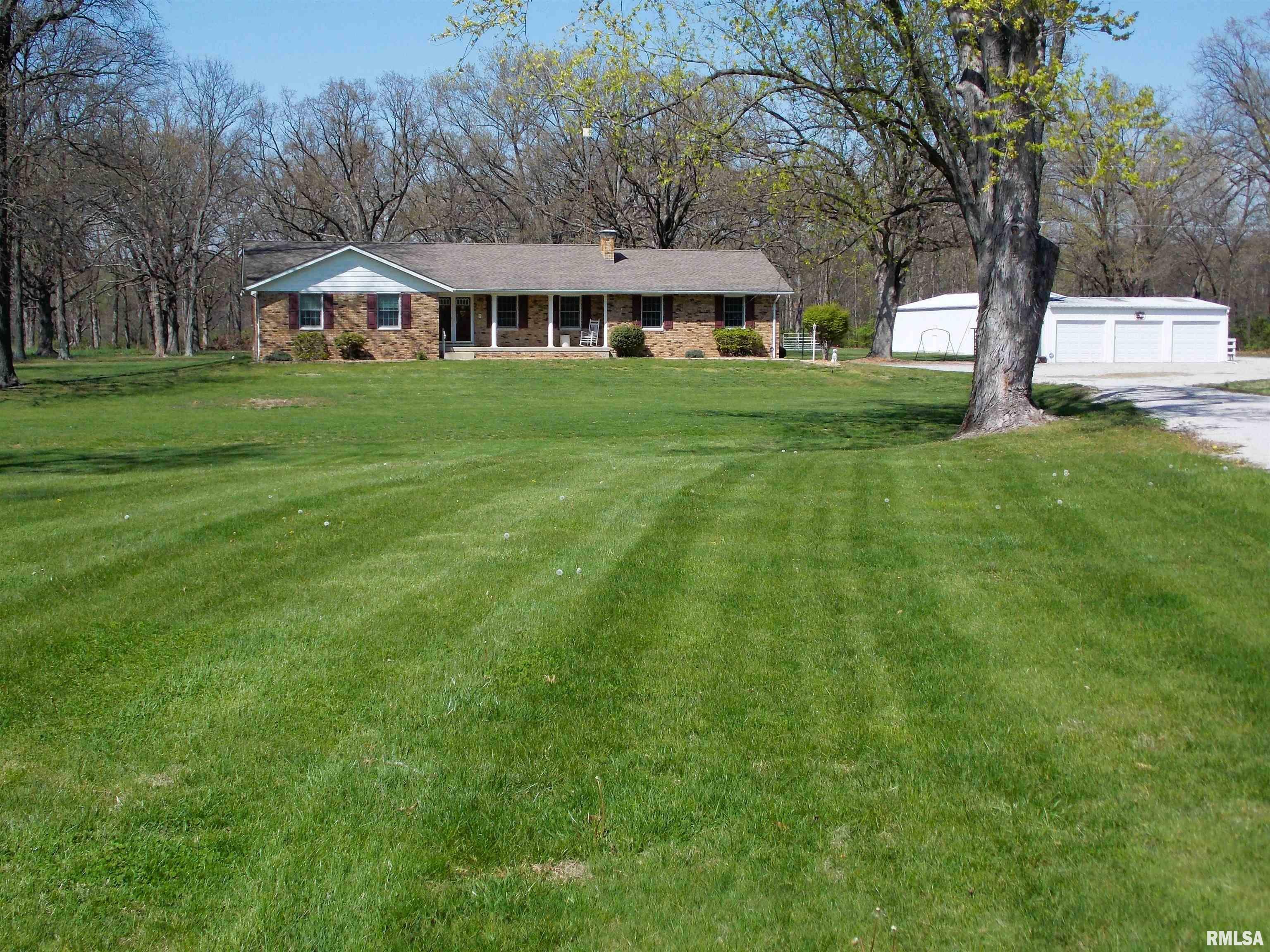 1723 Walnut Hill Road  Centralia IL 62801 photo