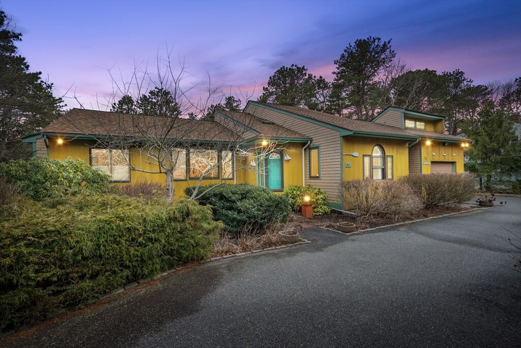 Property Photo:  84 Overlook Circle  MA 02536 