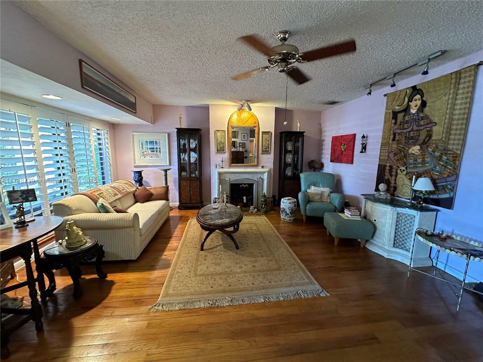 Property Photo: 419 Blue Rd FL 33146