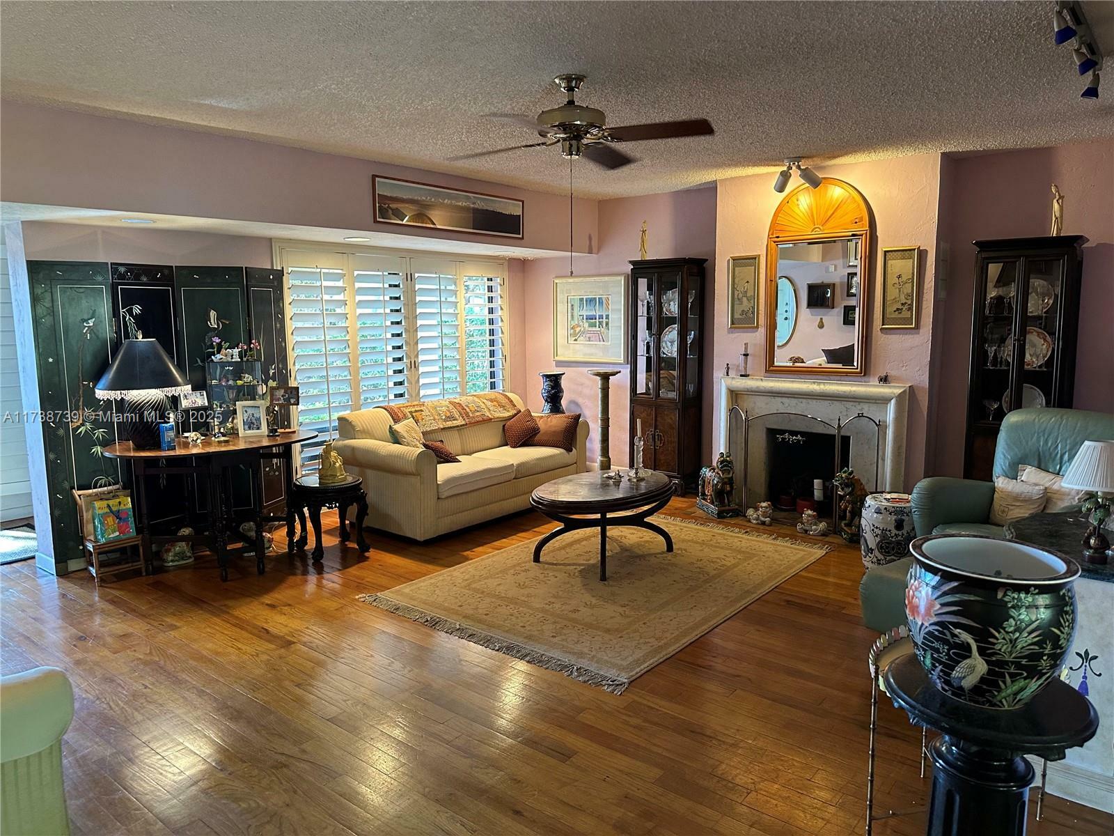 Property Photo: 419 Blue Rd FL 33146