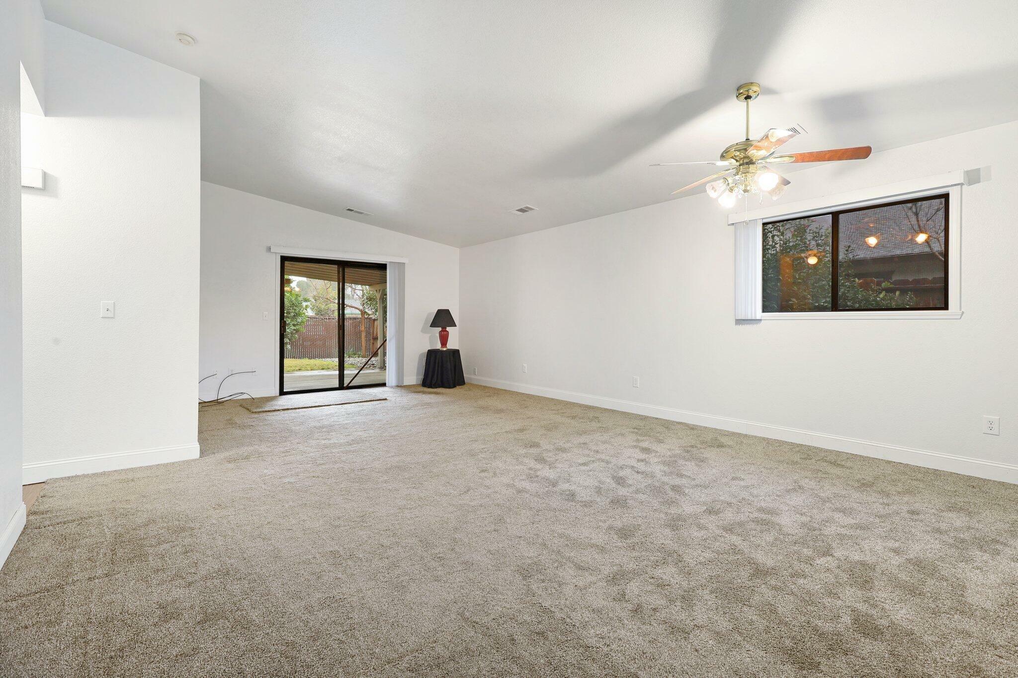 Property Photo:  2178 Renoir Path  CA 96001 