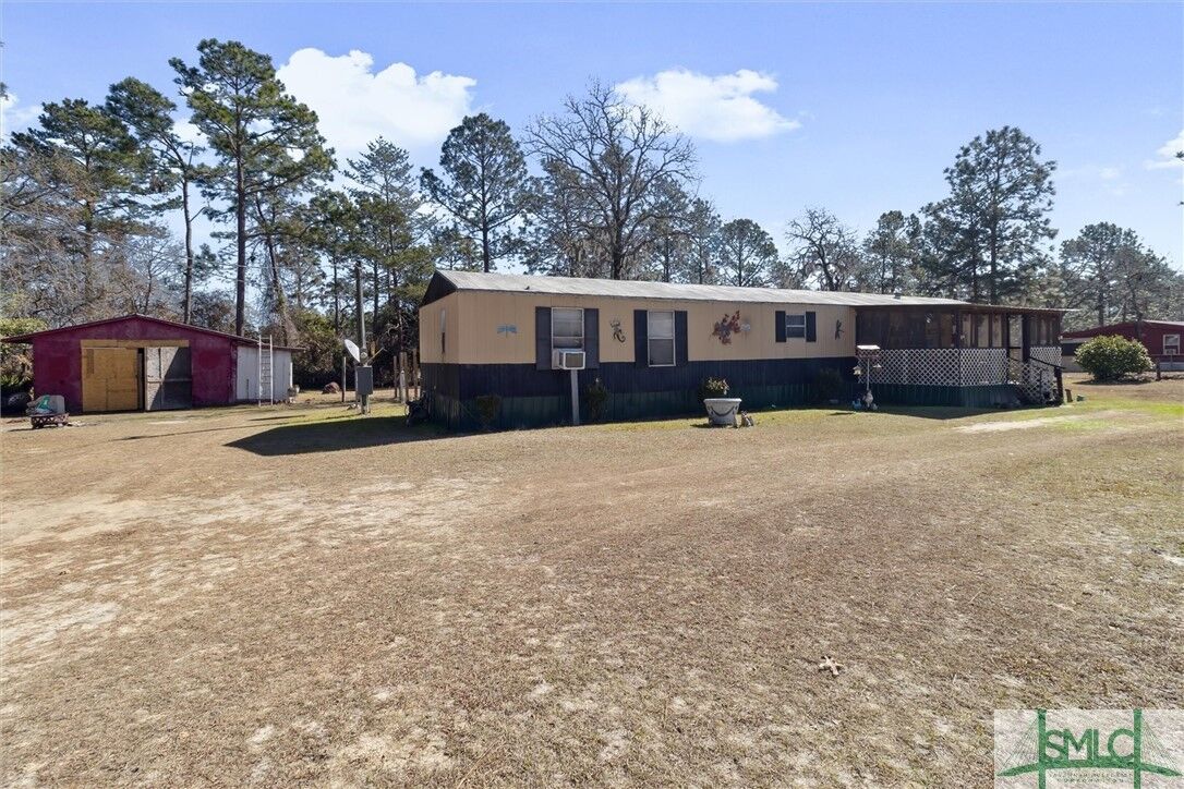 Property Photo:  245 St. Simons Street  GA 31545 