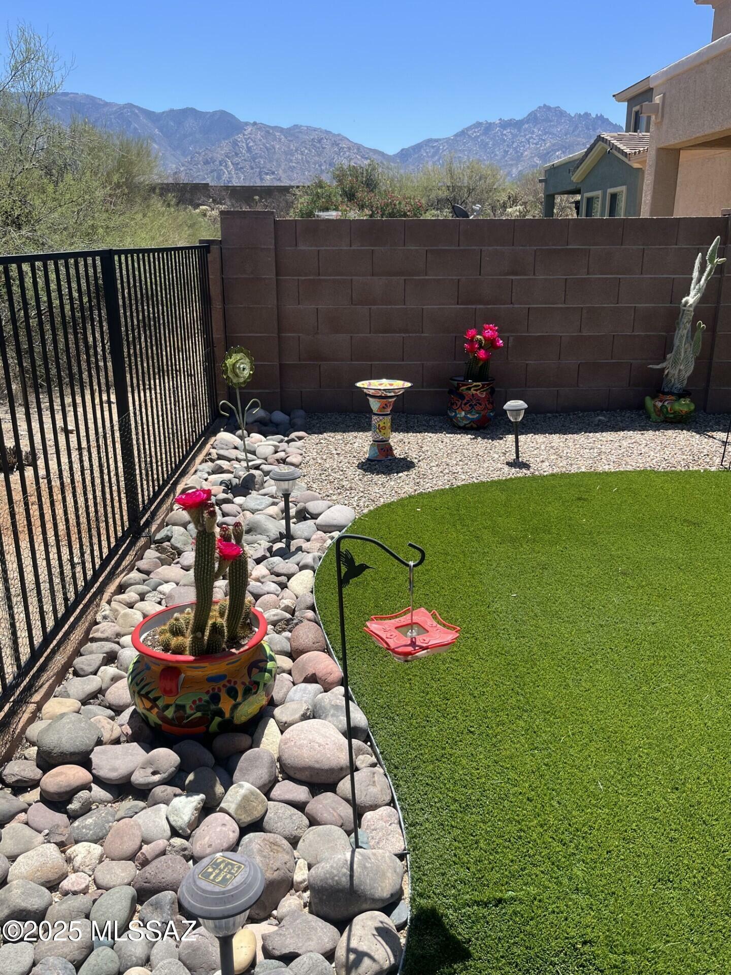 Property Photo: 13774 N High Mountain View Place AZ 85739