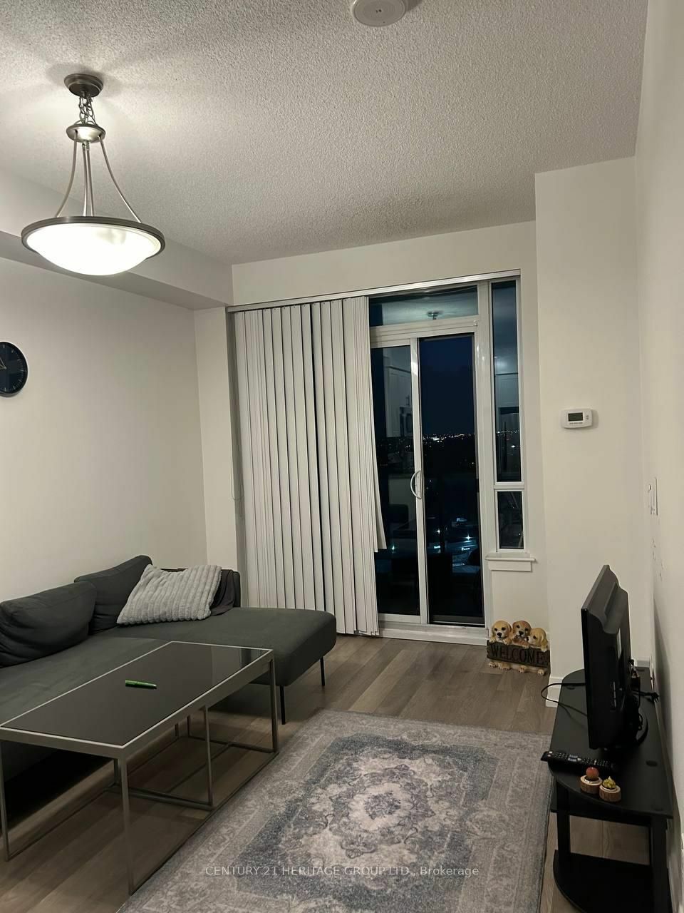 Property Photo:  7165 Yonge St 1711  ON L3T 0C9 