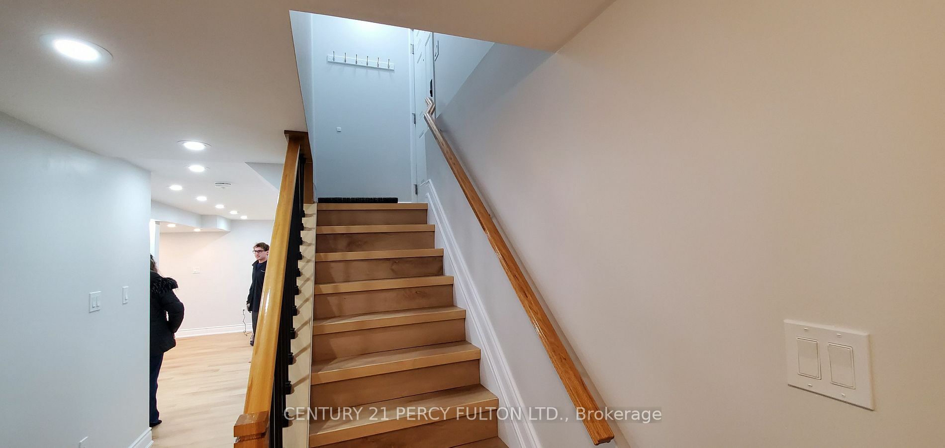 Property Photo:  15 Fothergill Crt  ON L1P 1K8 