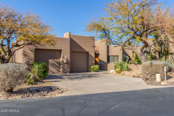 Property Photo:  9200 E Whitethorn Circle 601  AZ 85266 