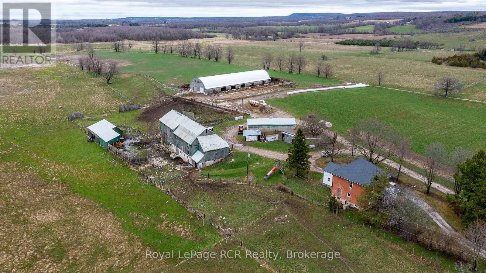 Photo de la propriété: 204117 Highway 26 ON N4K 5W4