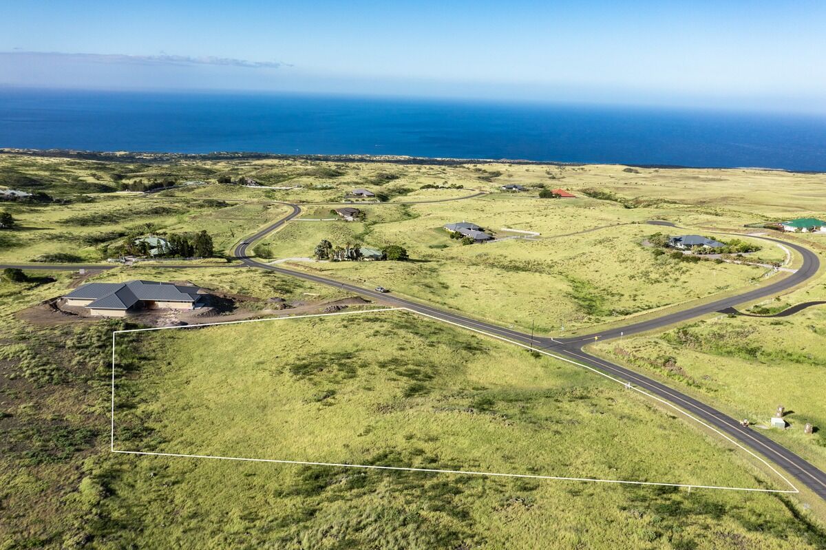 Property Photo: Kanani Dr HI 96743