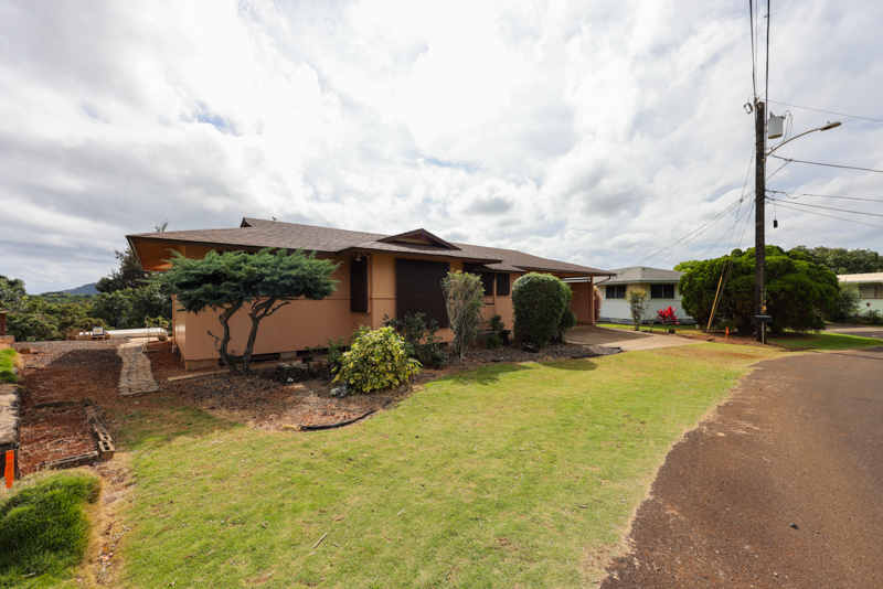 Property Photo:  5056 Paka Dr  HI 96766 