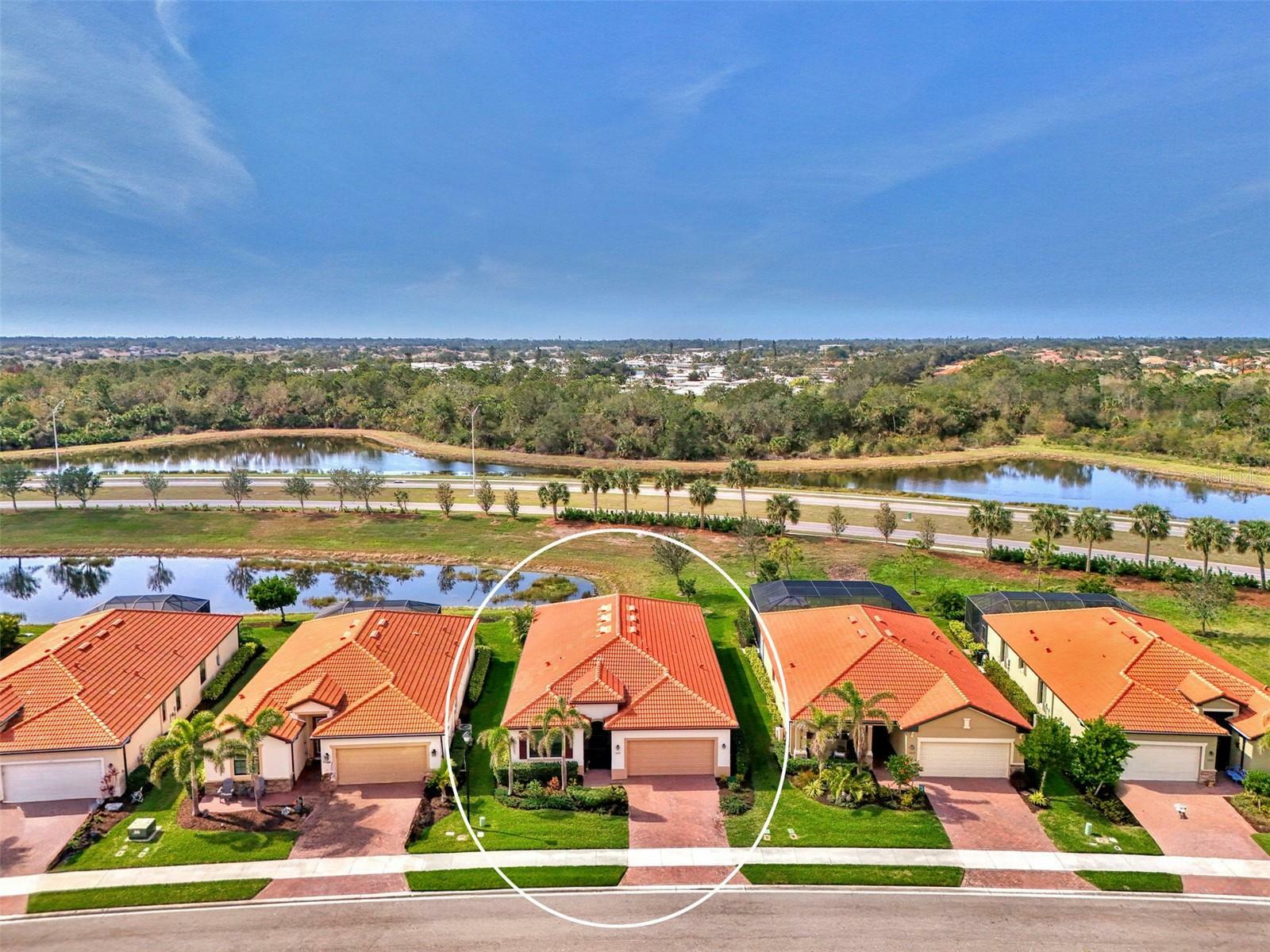 Property Photo:  10117 Colubrina Drive  FL 34293 