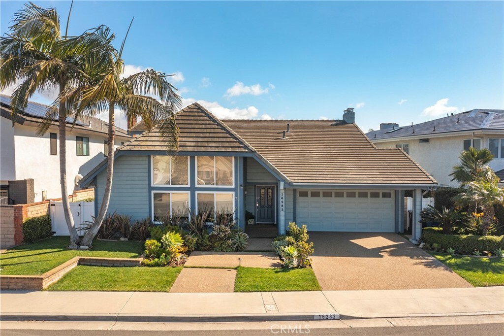 16282 Spartan Circle  Huntington Beach CA 92649 photo