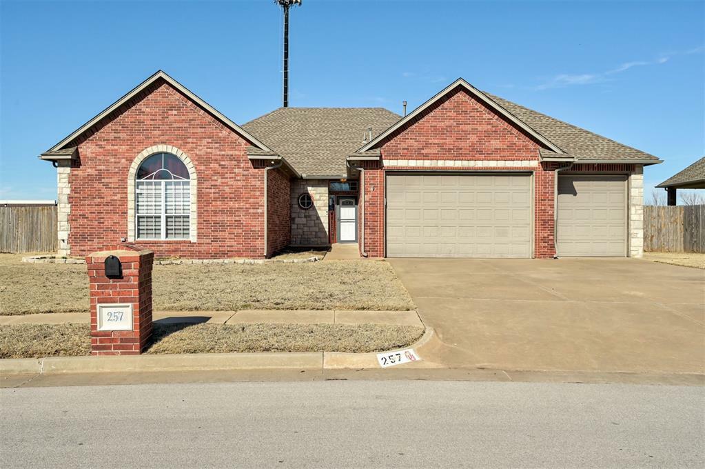 Property Photo: 257 SW 137th Terrace OK 73170
