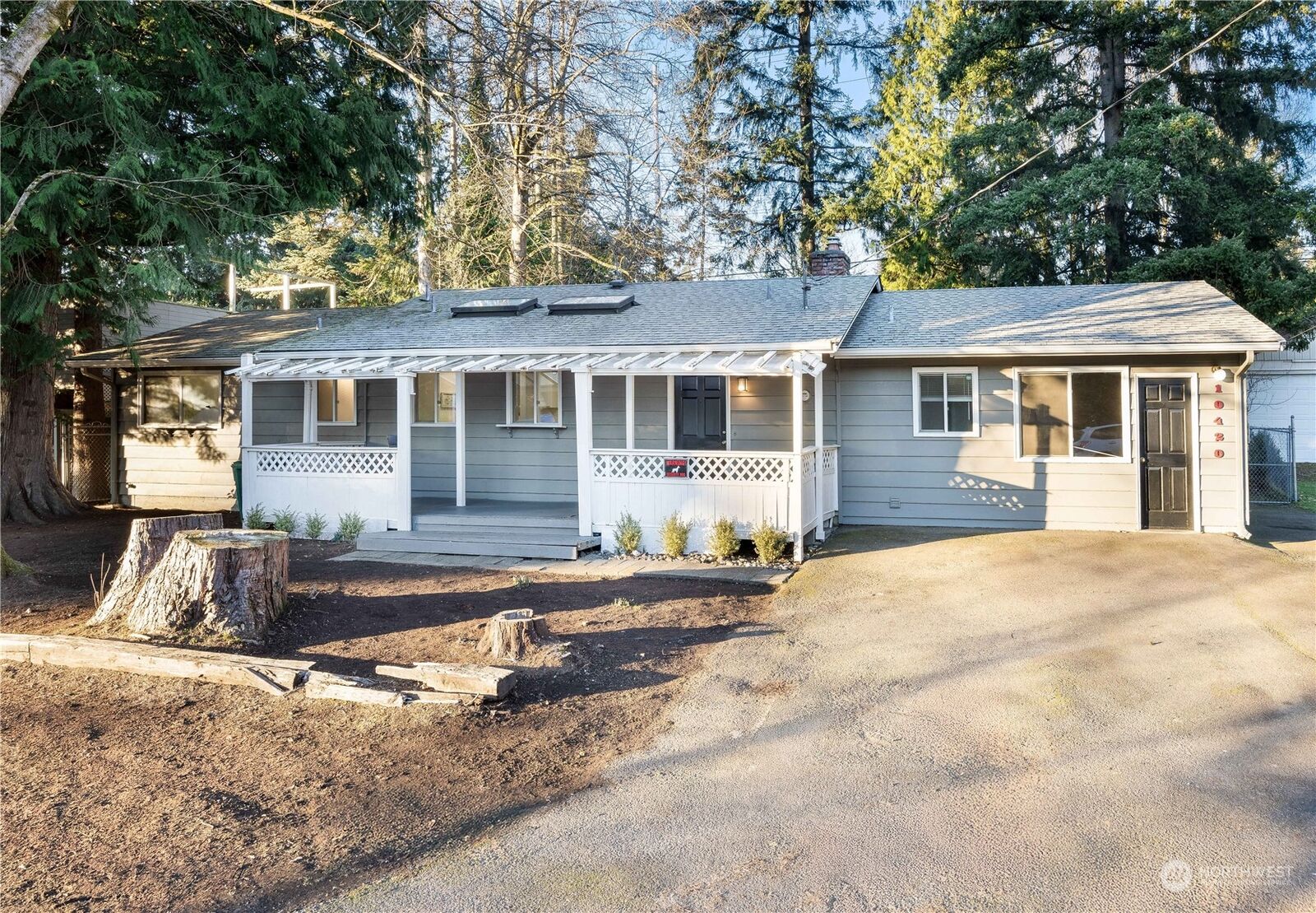 Property Photo: 10420 NE 131st Street WA 98034
