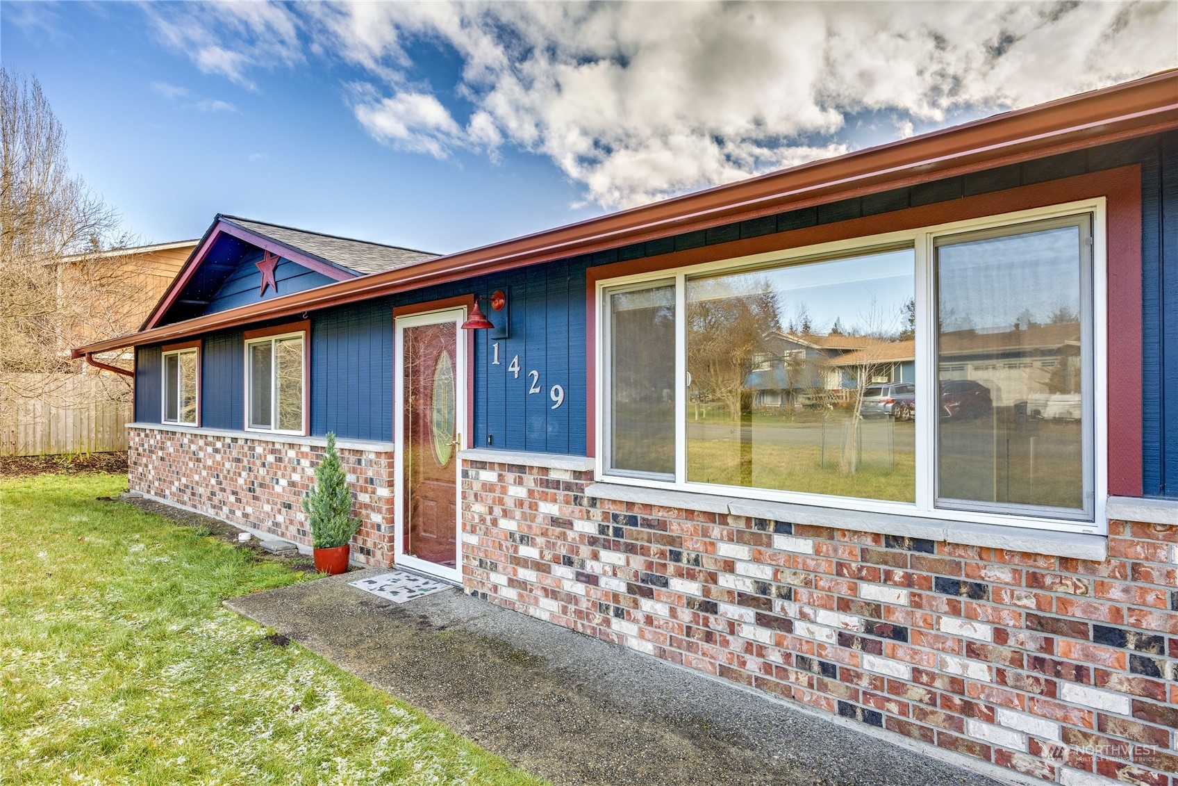 Property Photo:  1429  Lopez Avenue  WA 98368 