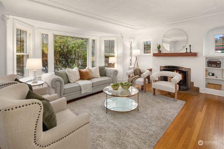 Property Photo:  9218  35th Avenue SW  WA 98126 