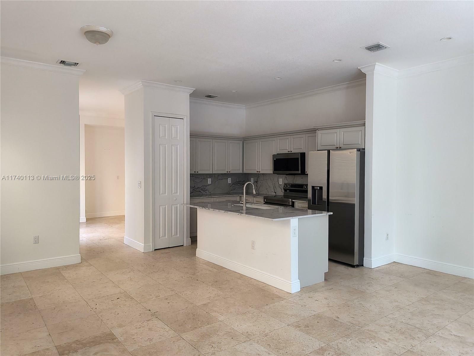 Property Photo:  3056 Elizabeth St 3056  FL 33133 