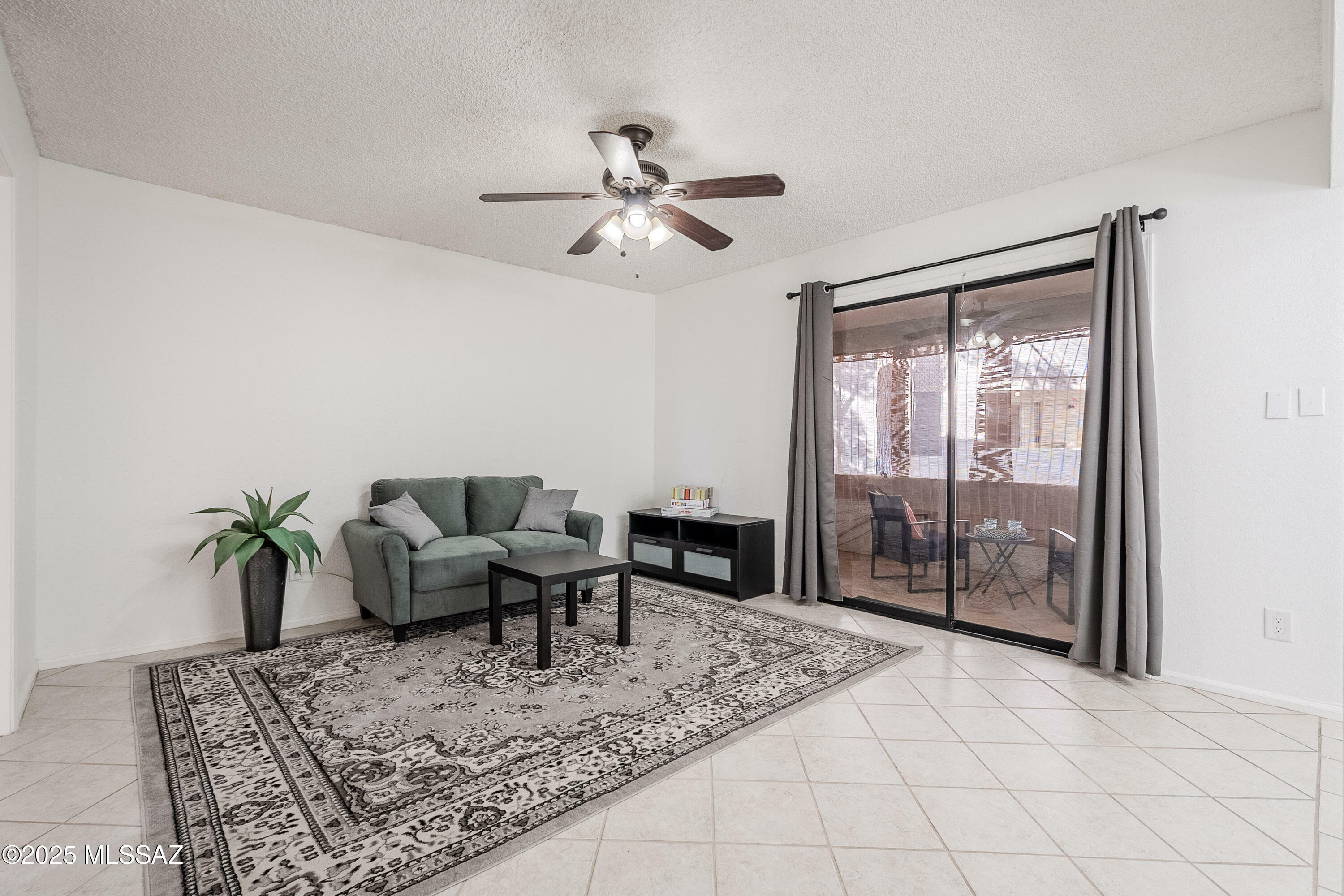 Property Photo:  10610 S 48th Street 1065  AZ 85044 