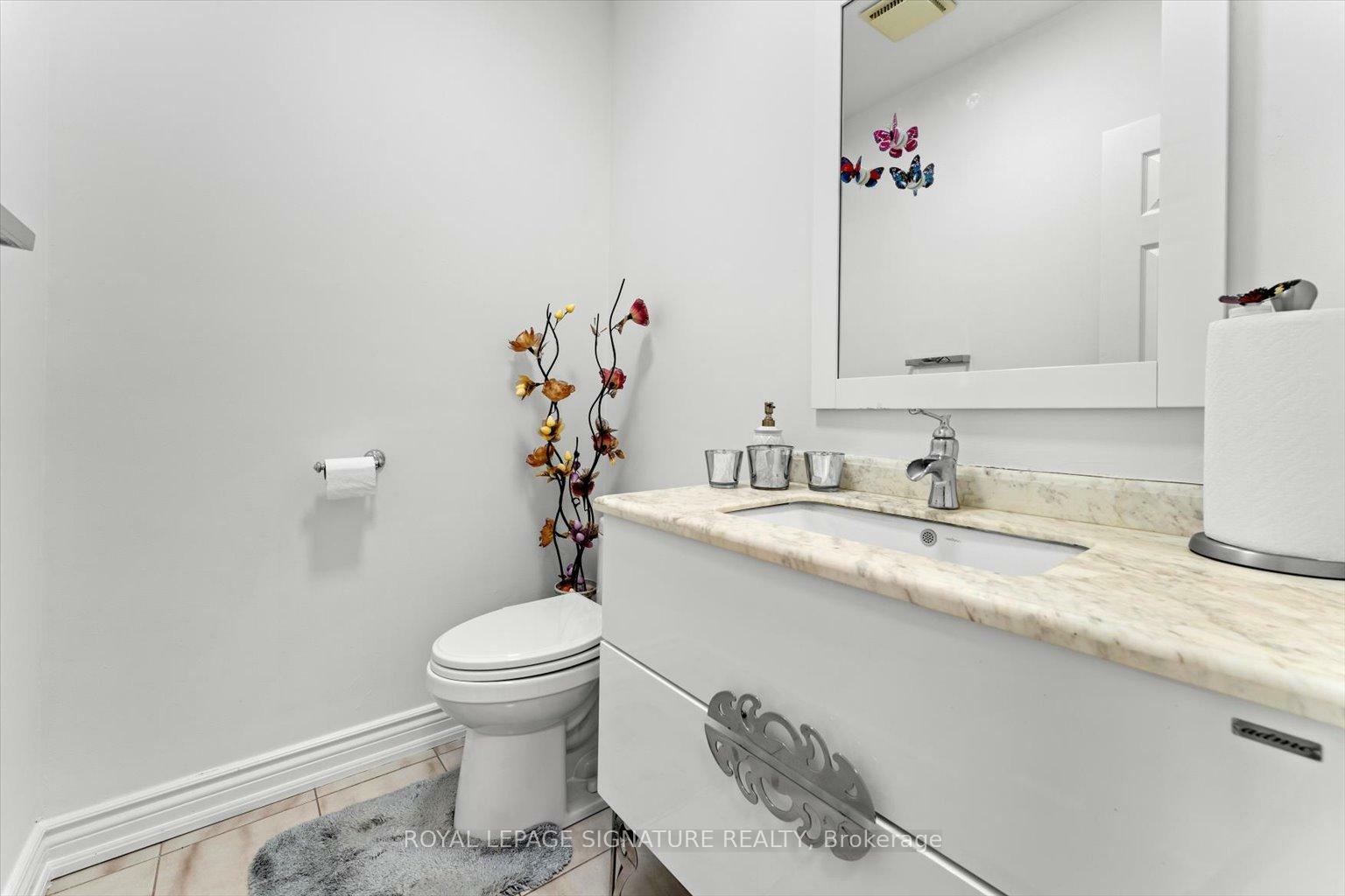 Property Photo: 89 Risebrough Ave ON M2M 2E2