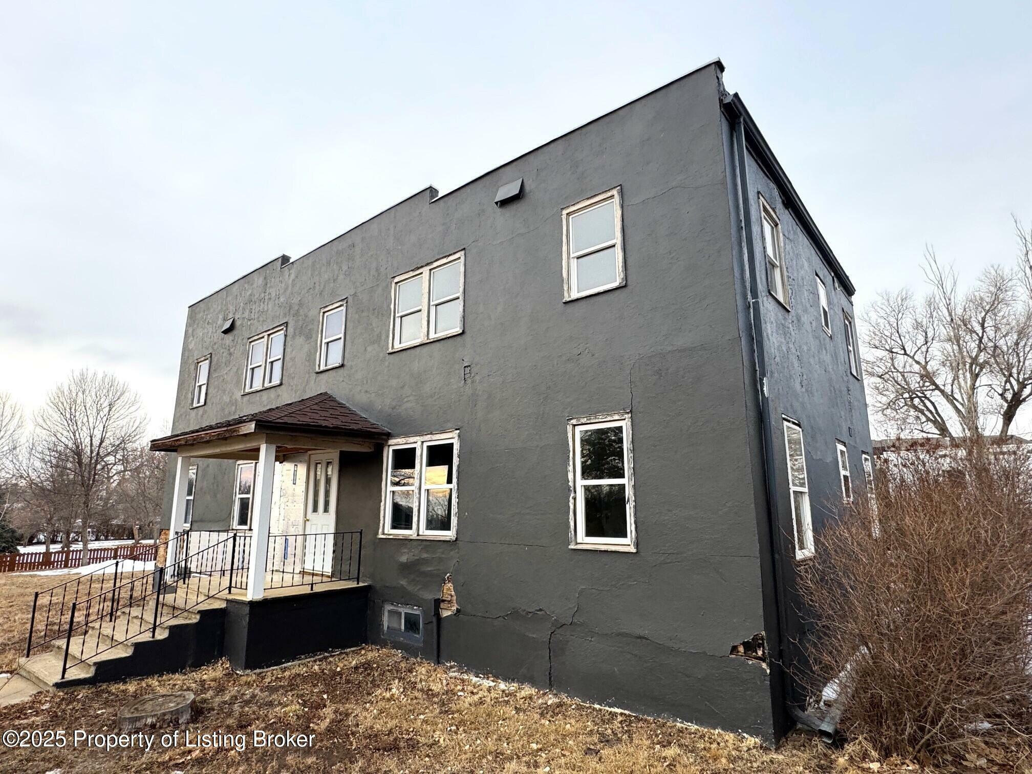 Property Photo: 1102 4th Avenue S ND 58639