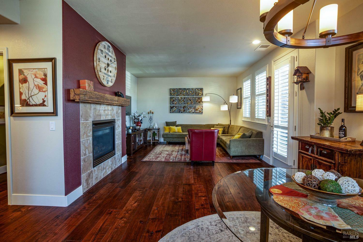 Property Photo: 175 Stonegate Circle C CA 95425