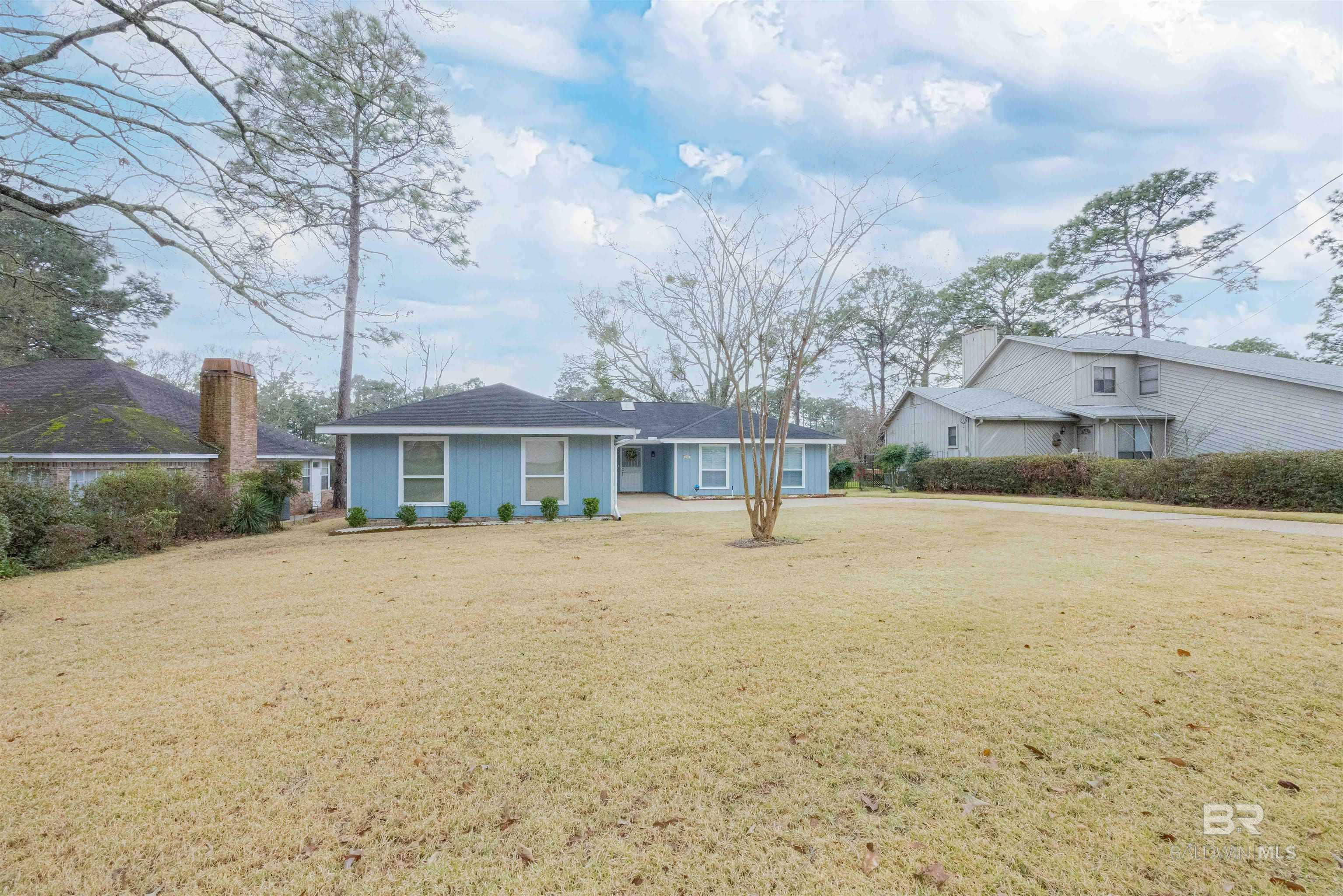 Property Photo:  130 Rolling Hill Drive  AL 36526 