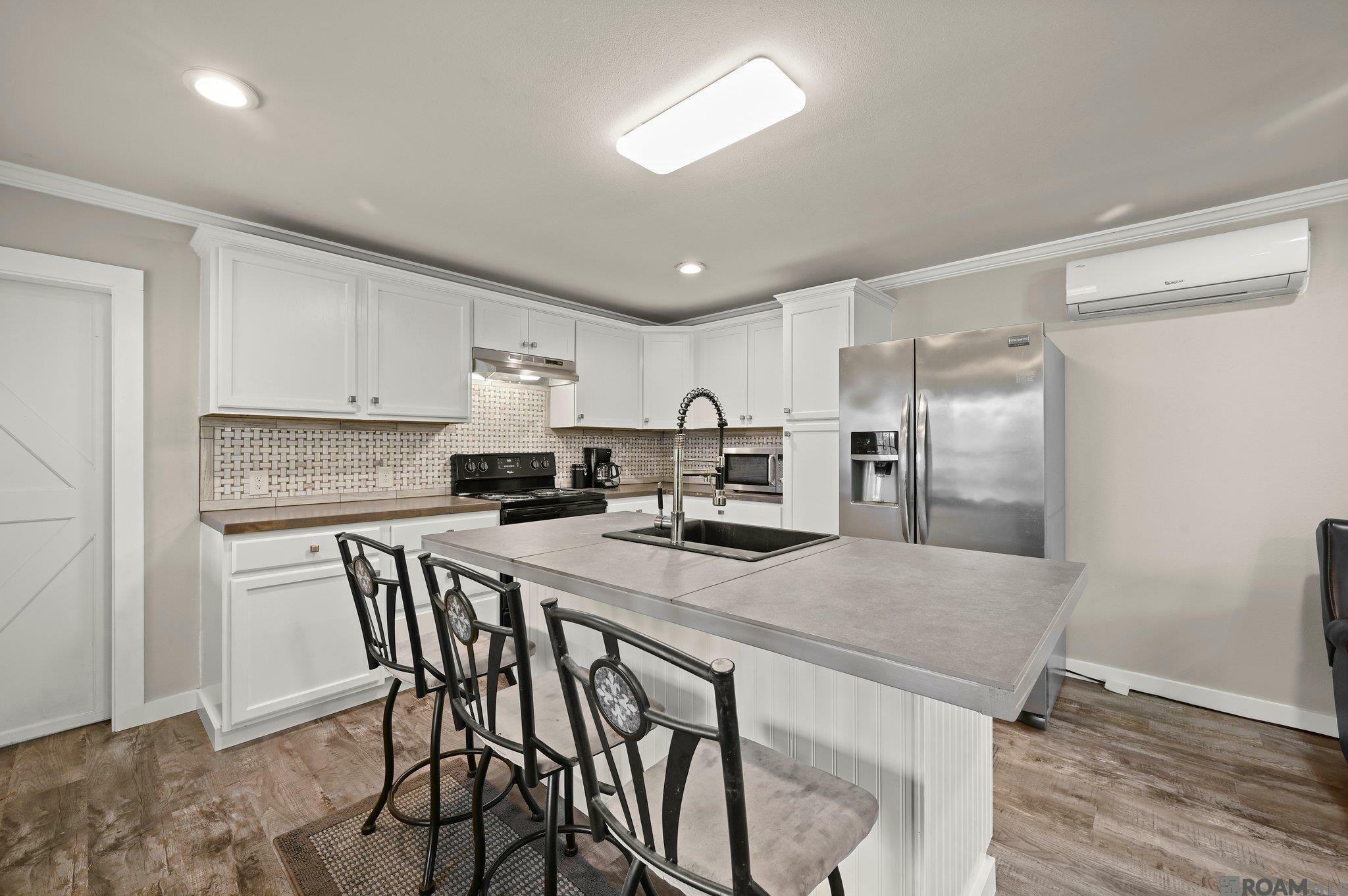 Property Photo: 4771 Old Liberty Rd LA 70722