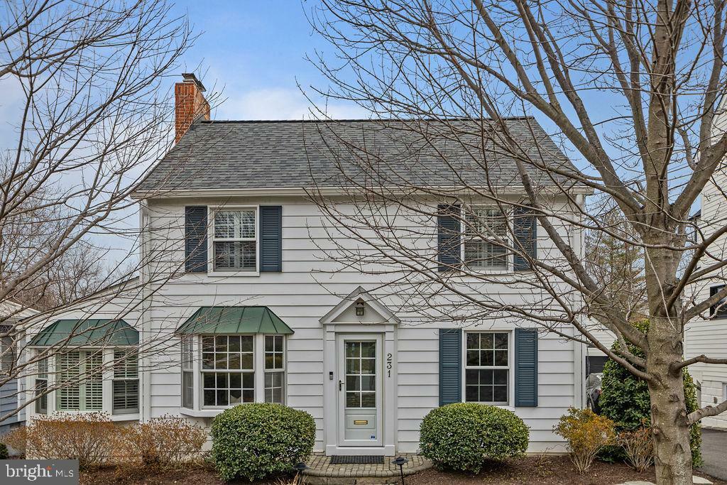 231 N Fillmore Street  Arlington VA 22201 photo