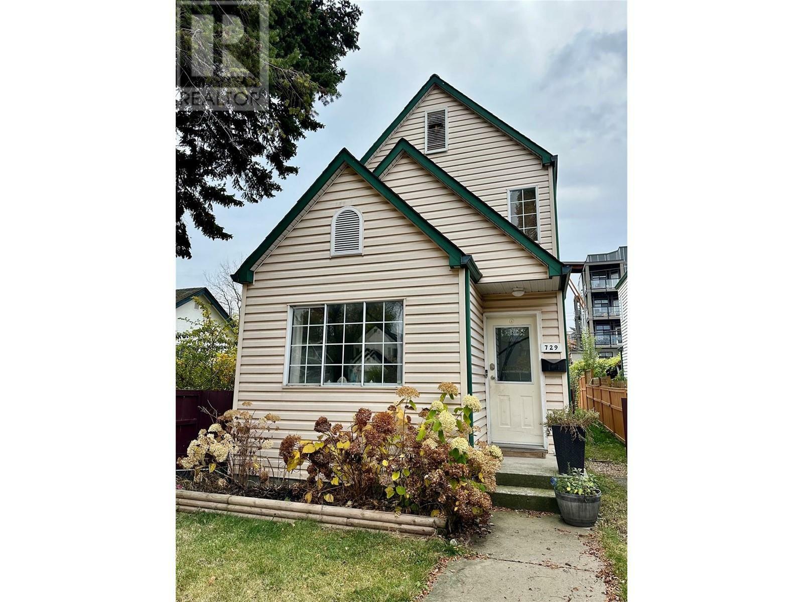 729 Fuller Avenue  Kelowna BC V1Y 6X2 photo