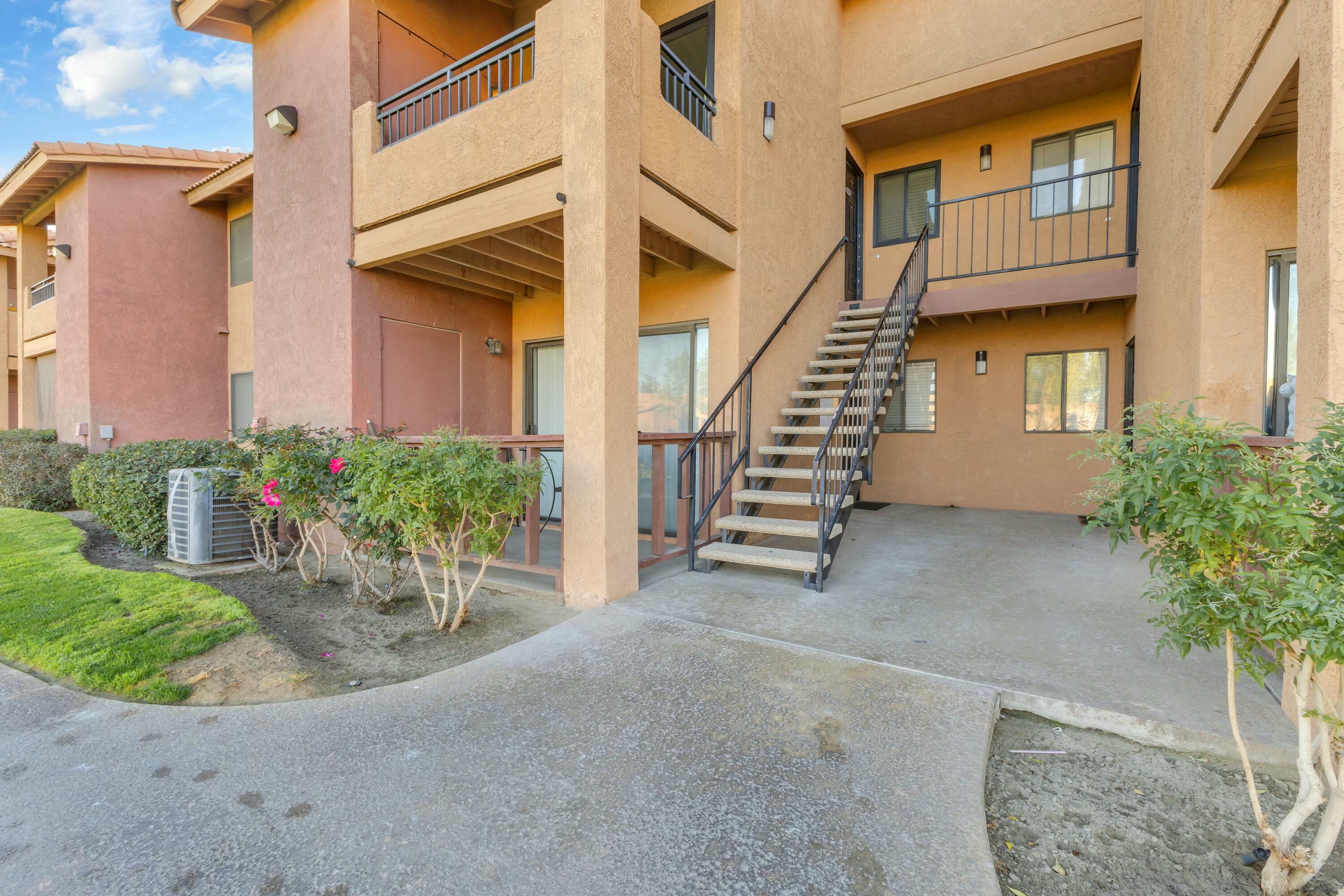 Property Photo:  78650 Avenue 42 1706  CA 92203 