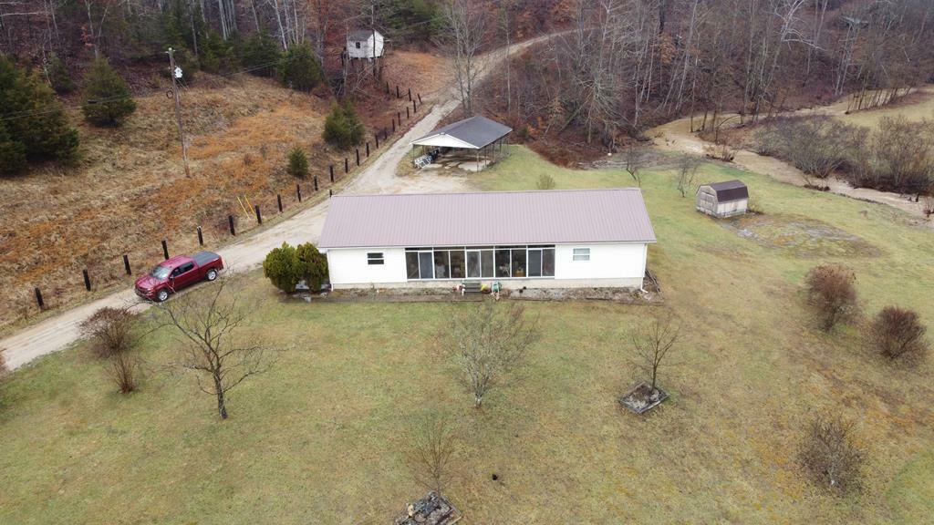 204 Wintergreen Drive  Blaine KY 41124 photo