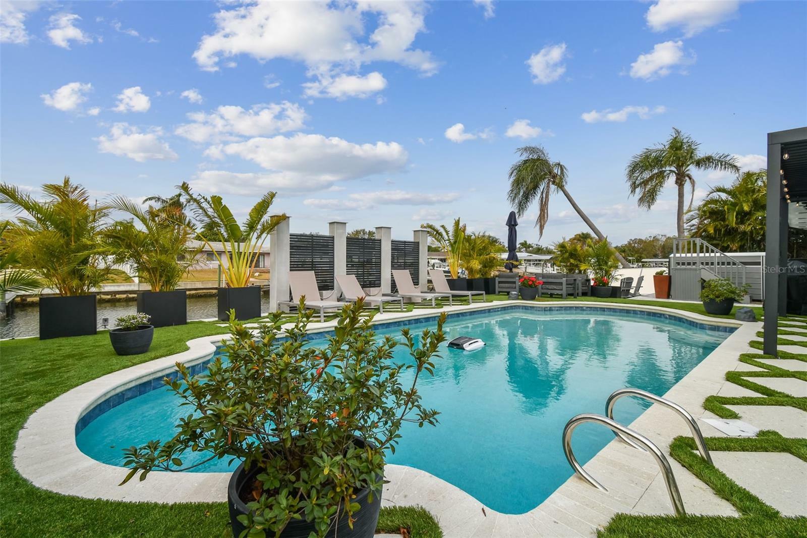 Property Photo:  3934 Doral Drive  FL 33634 