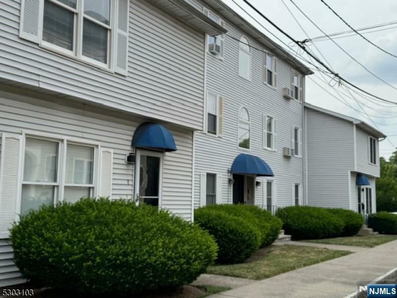 4 Grant  Montclair NJ 07042 photo