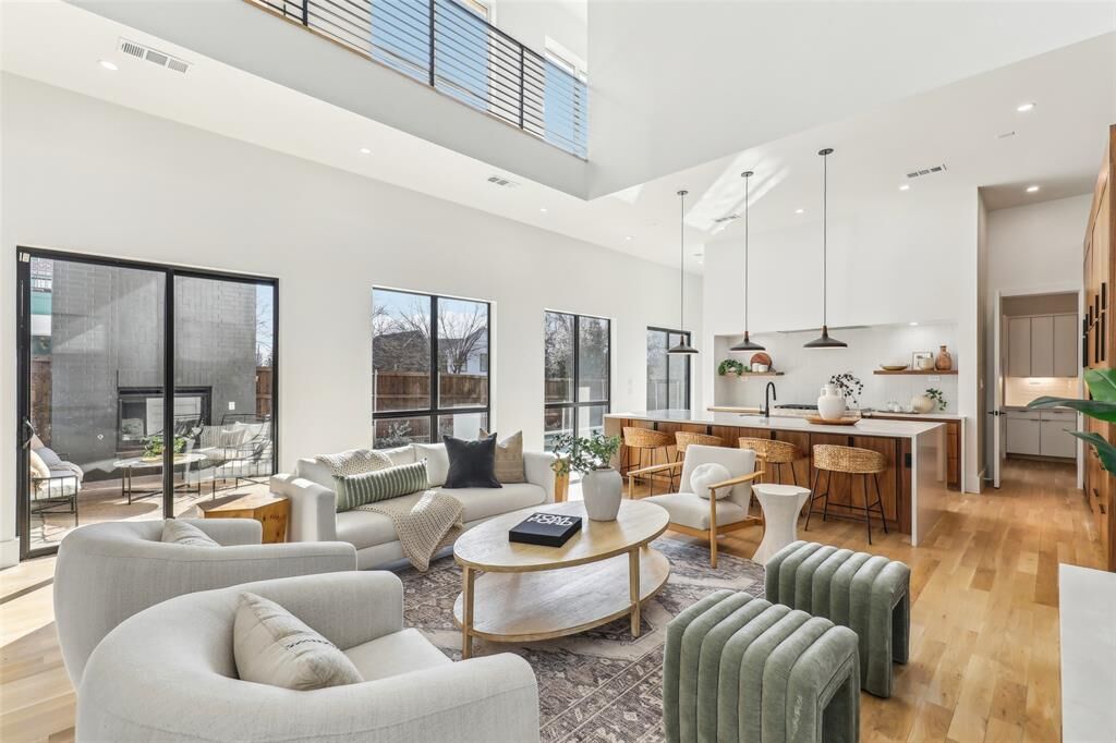 Property Photo:  1909 McMillan Avenue  TX 75206 