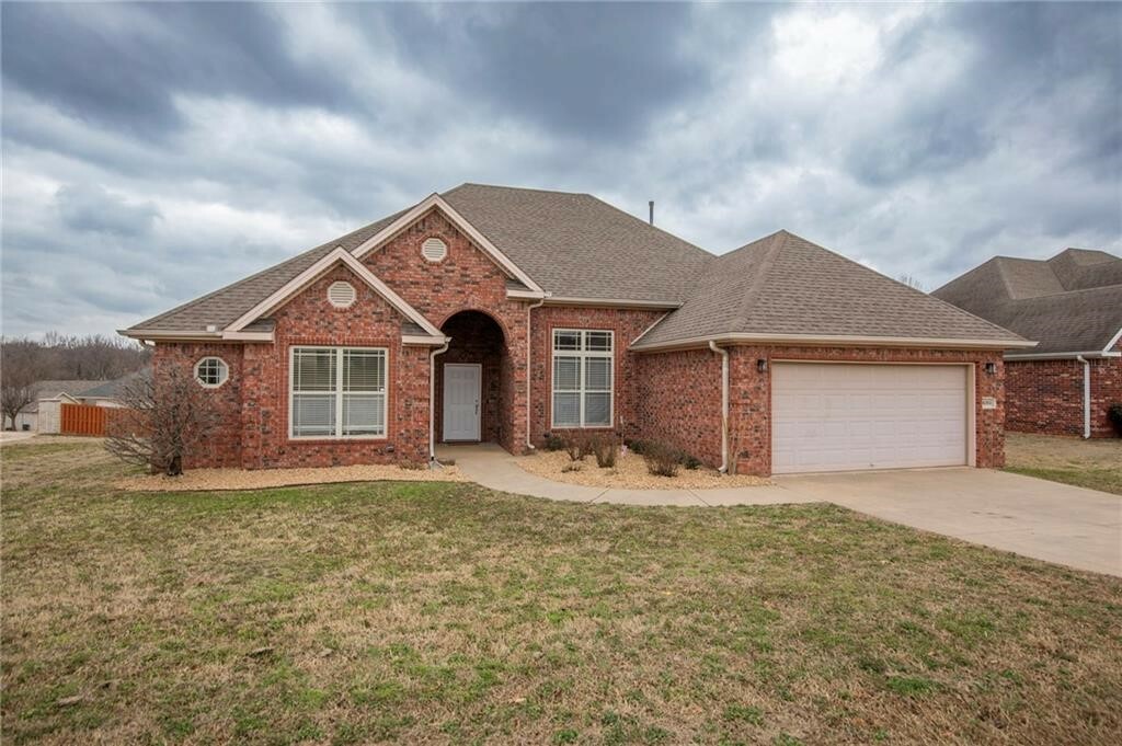 Property Photo:  6262 W Greens Chapel Road  AR 72704 