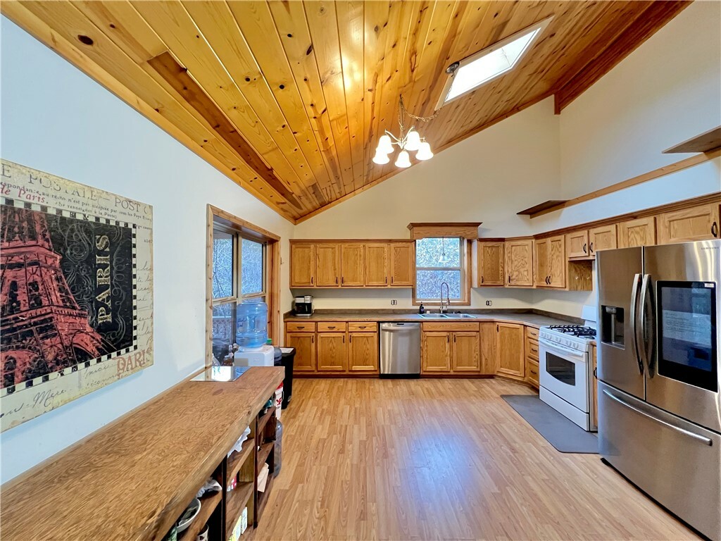 Property Photo: 438 Cr 2322 AR 72631