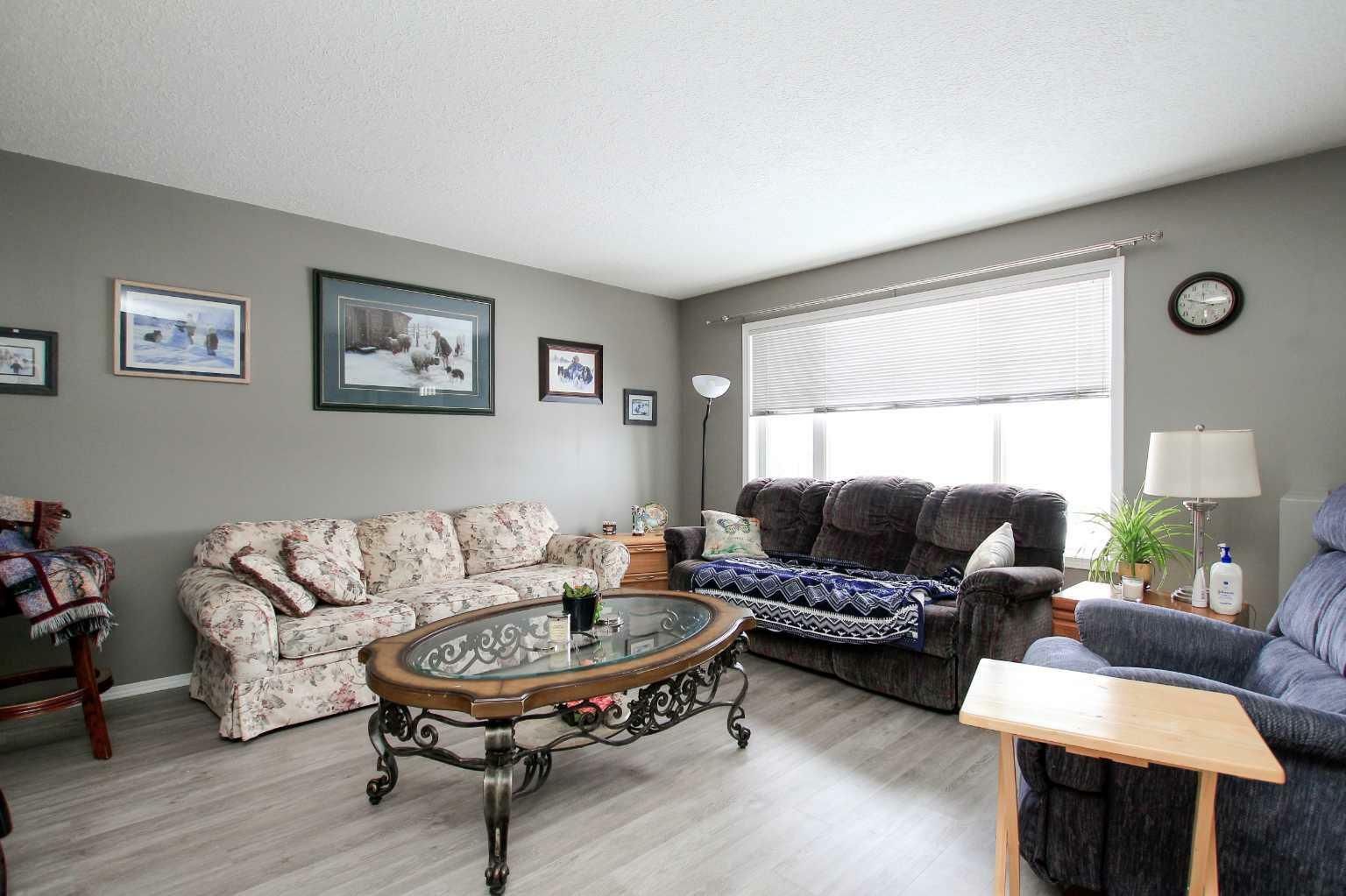 Property Photo:  153 Old Boomer Road  AB T4S 2P6 