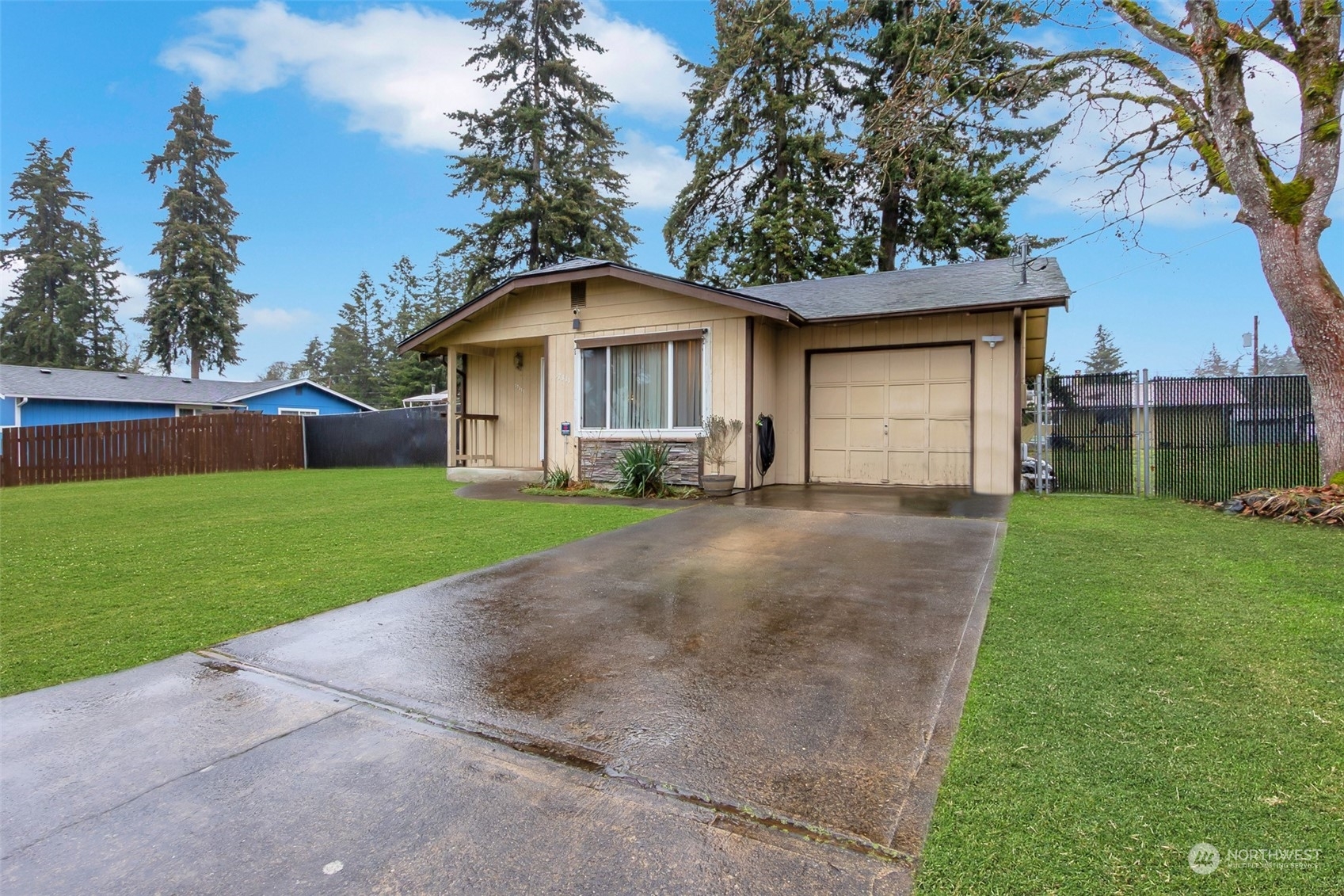 Property Photo:  17311  8th Avenue Ct E  WA 98387 