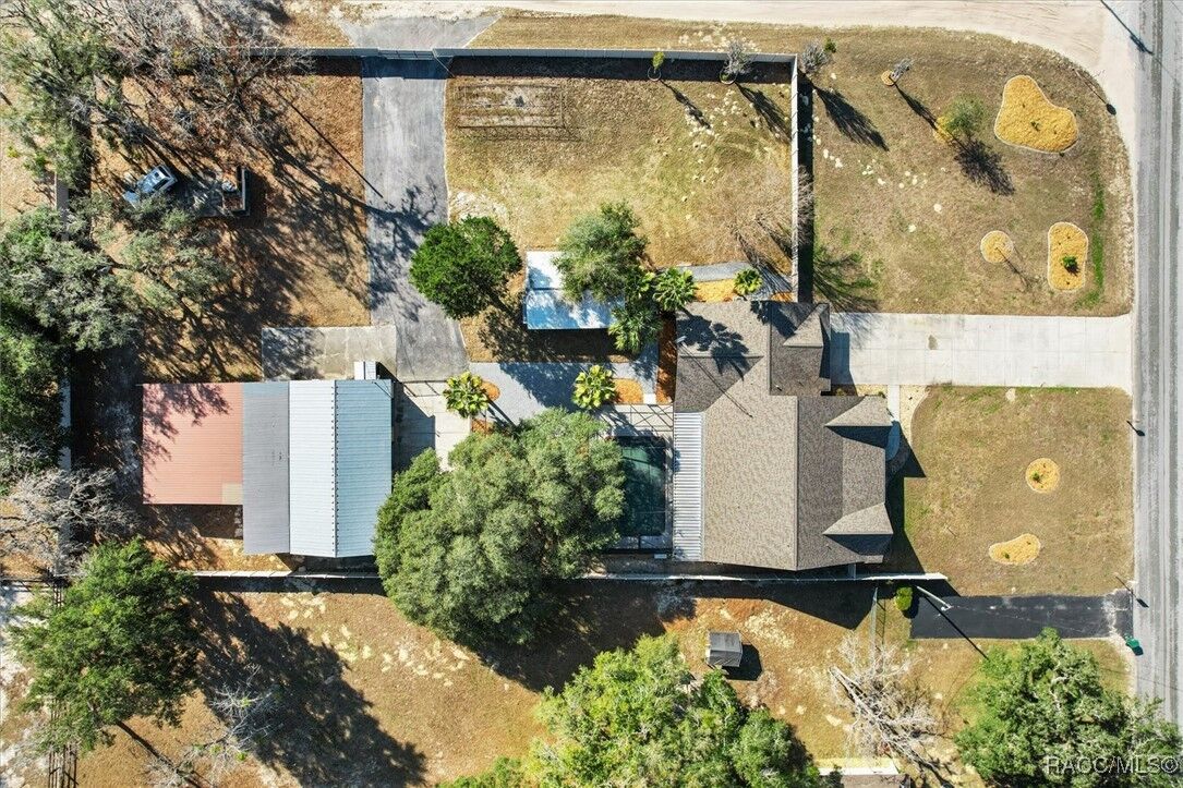 Property Photo: 4610 W Southern Street FL 34461