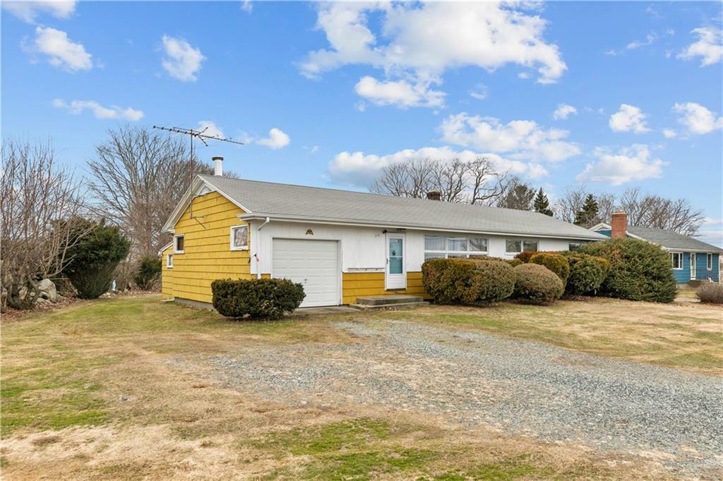 Property Photo:  218 Bristol Ferry Road  RI 02871 