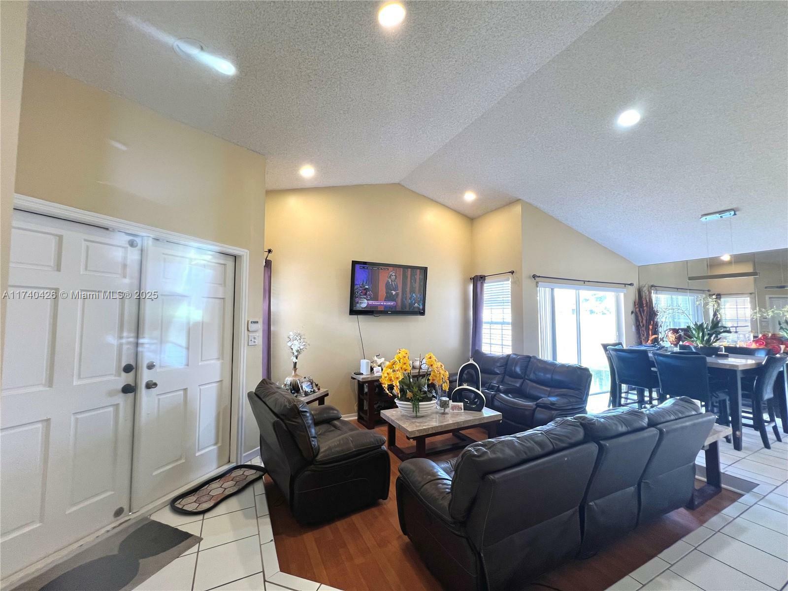 Property Photo:  6049 SW 128th Ct  FL 33183 