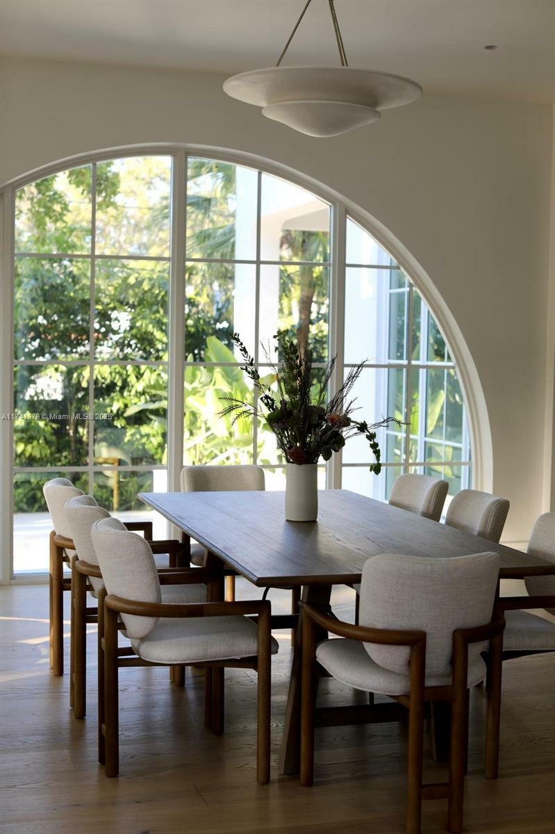 Property Photo: 261 Greenwood Dr FL 33149