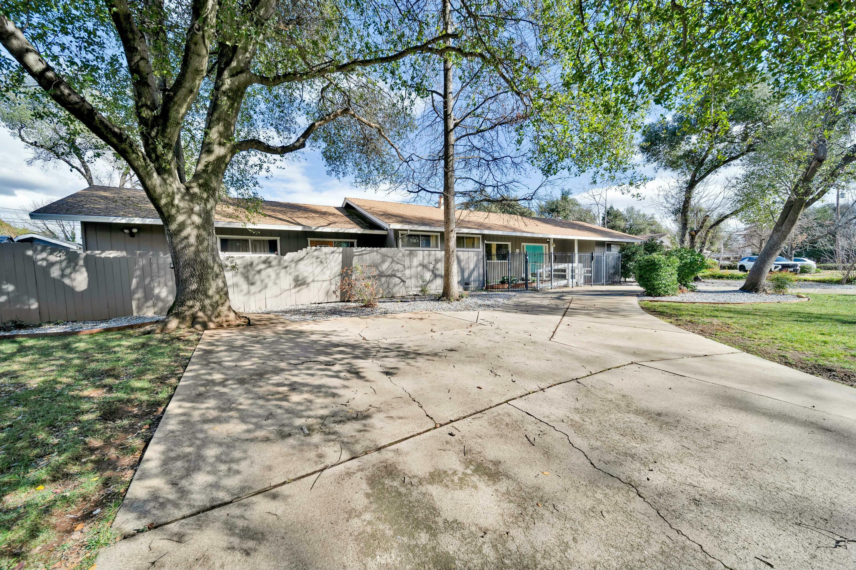 Property Photo:  935 Hallmark Drive  CA 96001 