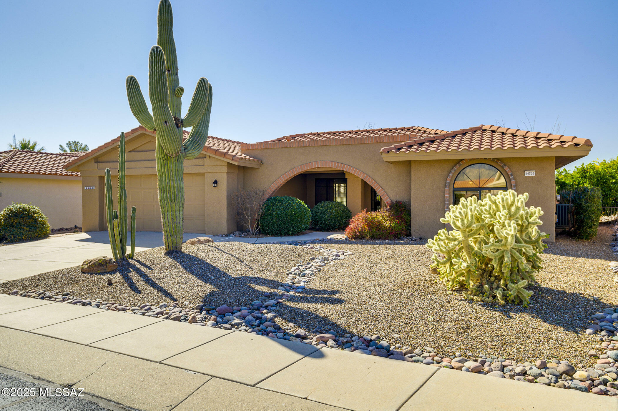 Property Photo:  14735 N Palmwood Drive  AZ 85755 