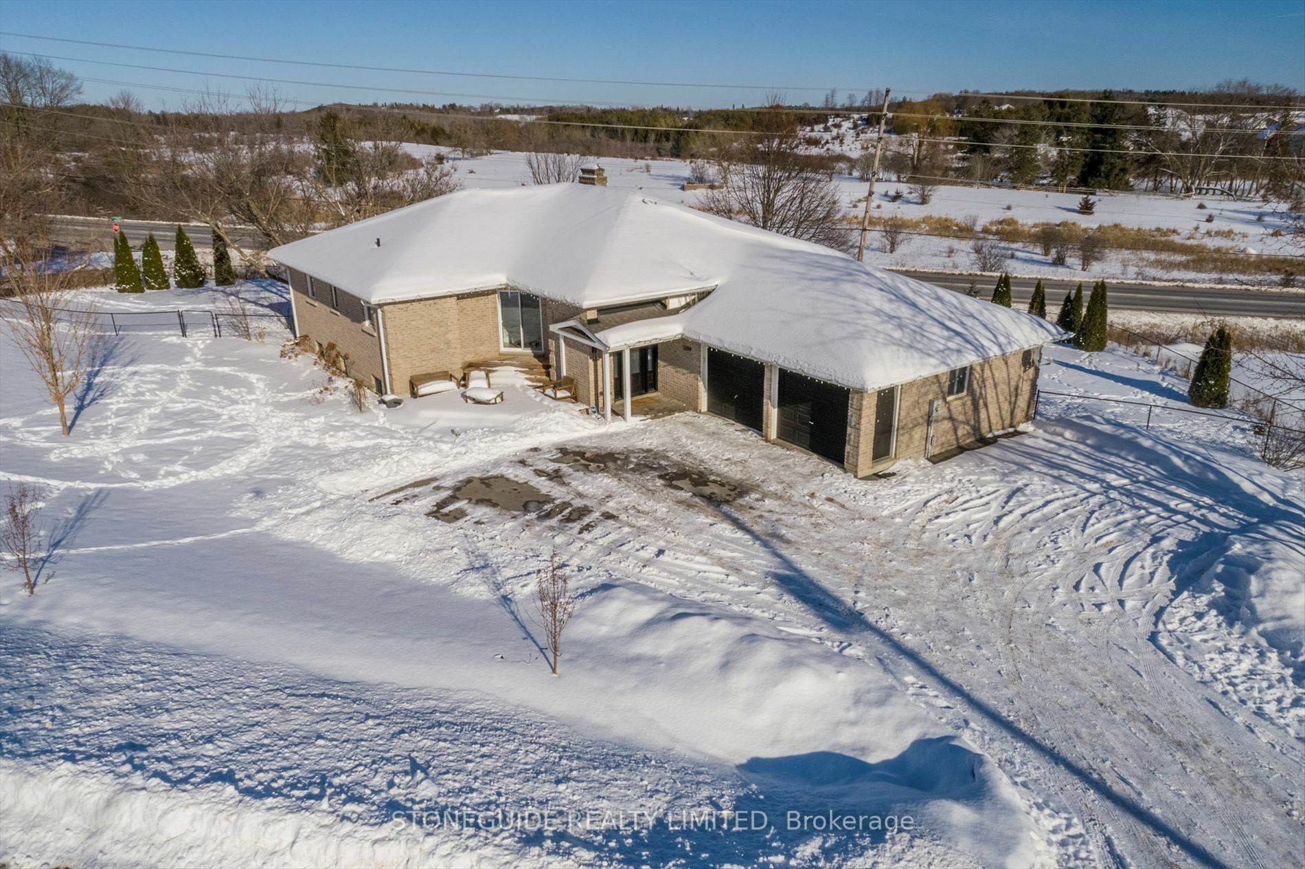 Photo de la propriété:  2559 Thornbury Dr  ON K9J 6X8 