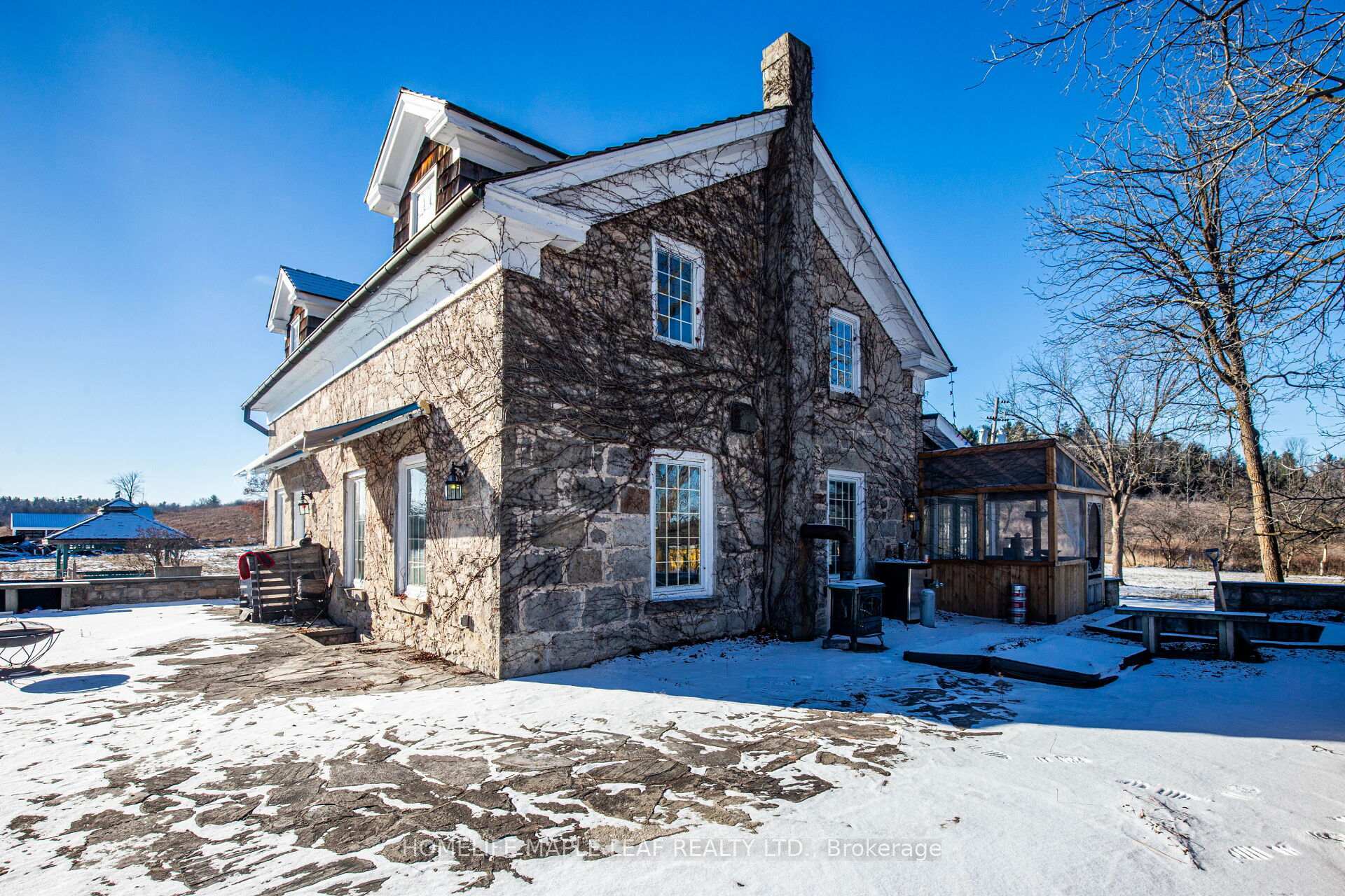 Property Photo: 13422 Highway 7 Rd ON L7G 4S4